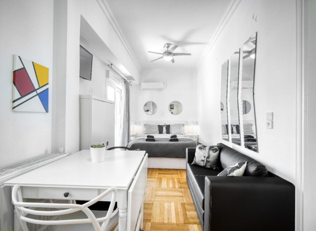 The Cactus Apartment With Large Sunny Balcony Athens Exterior photo