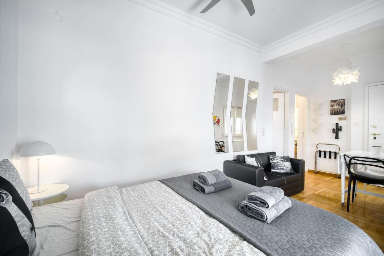 The Cactus Apartment With Large Sunny Balcony Athens Exterior photo